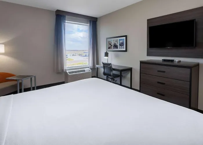 La Quinta & By Wyndham Petrified Forest Hotel
