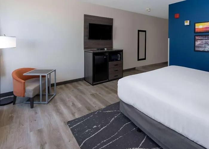 Hotel La Quinta & By Wyndham Petrified Forest 3*