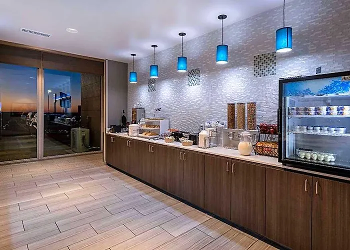 Hotel La Quinta & By Wyndham Petrified Forest 3*